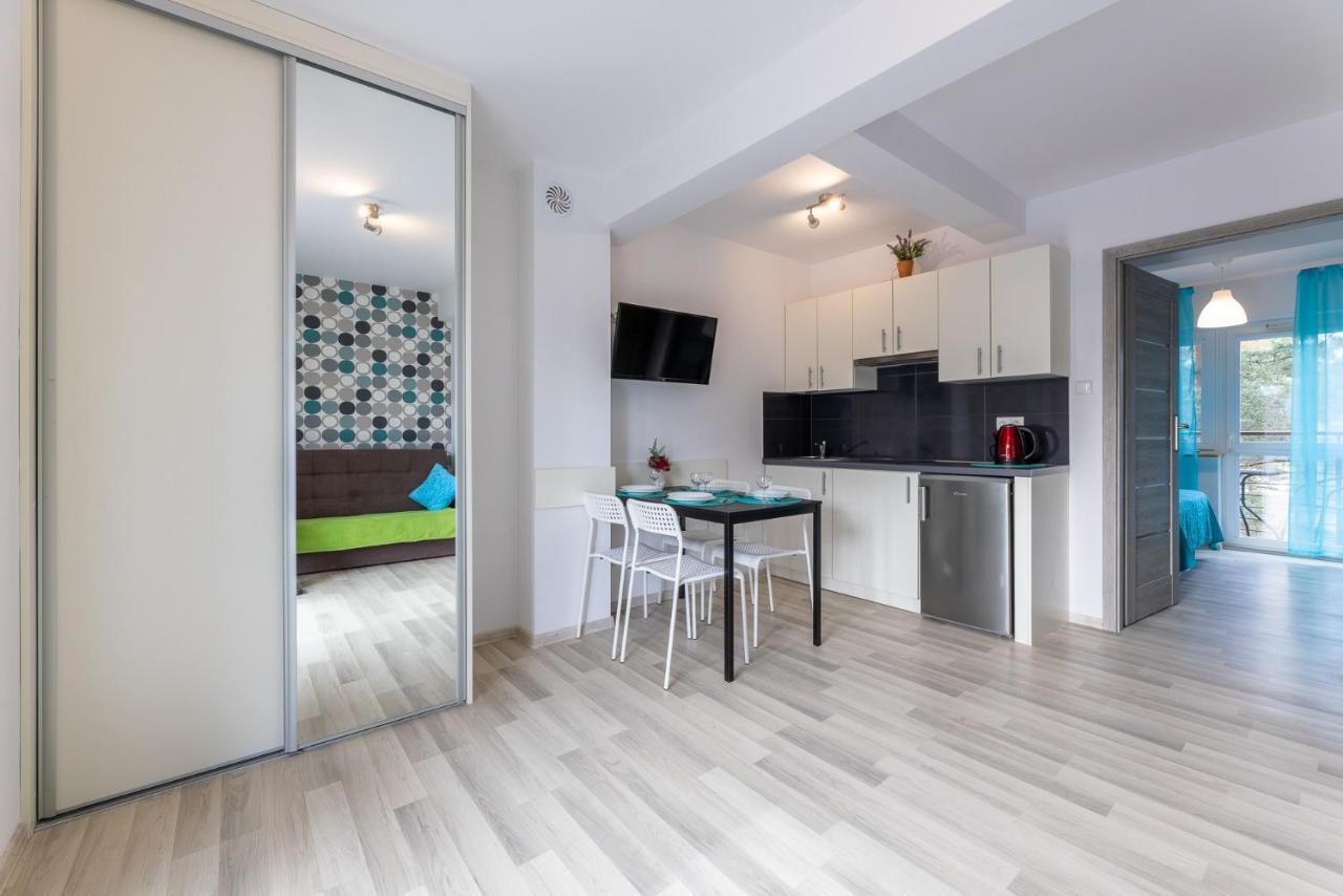 Apartamenty Jeanette Рови Екстериор снимка