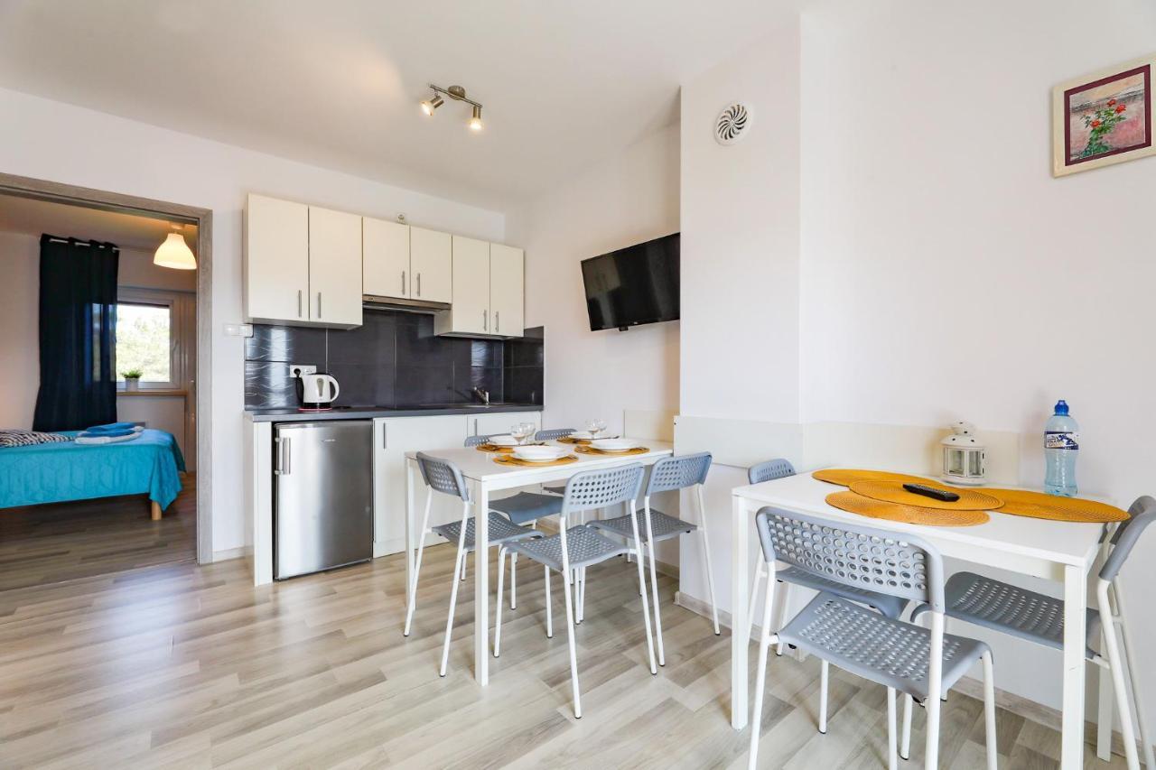 Apartamenty Jeanette Рови Екстериор снимка